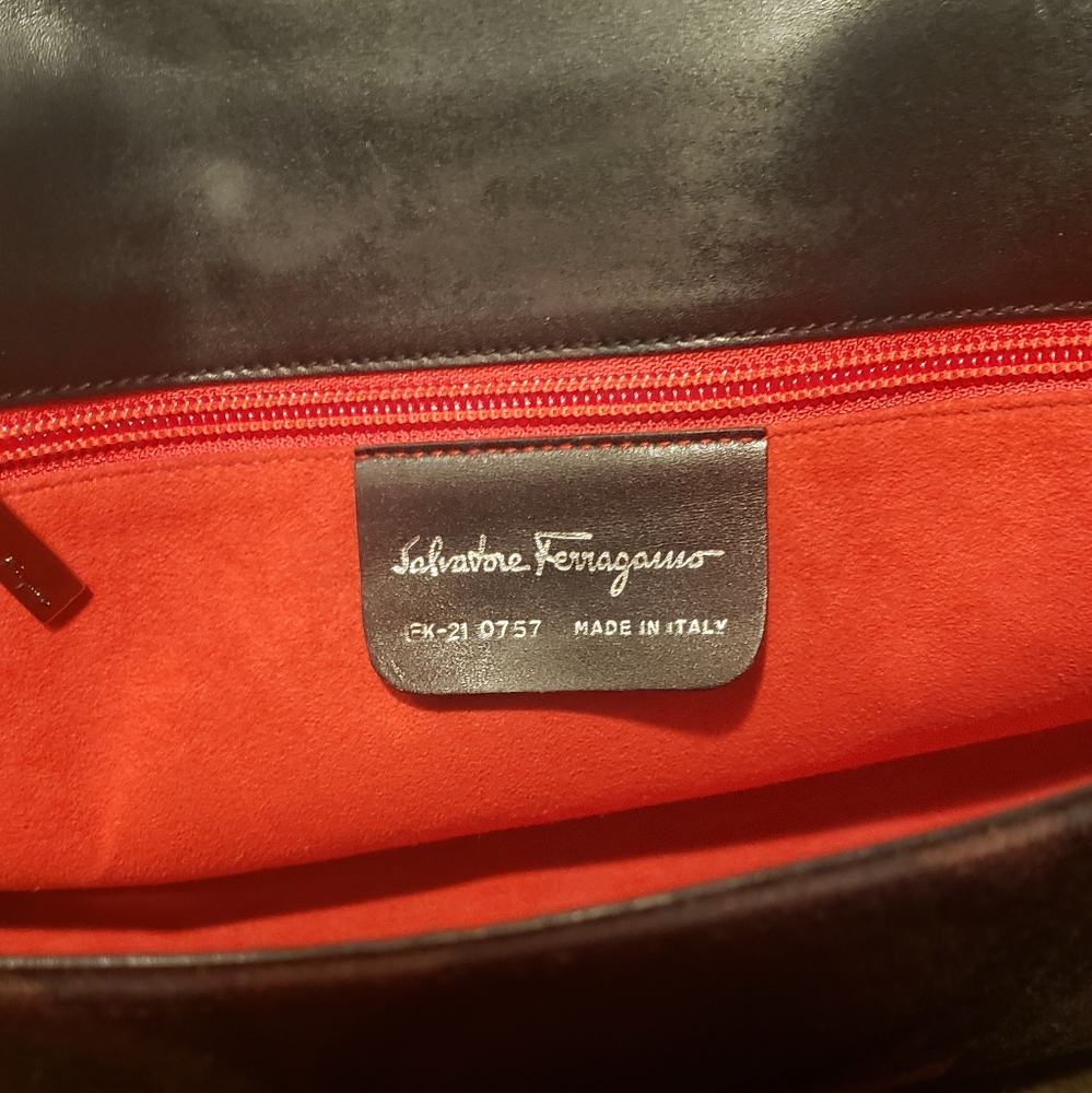 Salvatore Ferragamo handbag - Picture 8 of 10